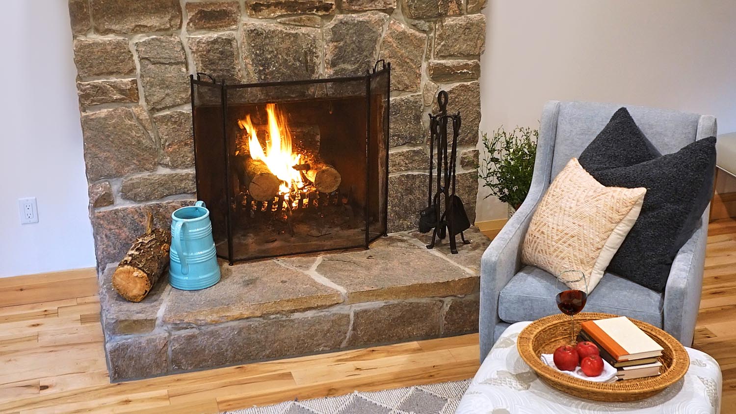 HPH-Post-House-Fireplace-Cottage-Vignette-Wine